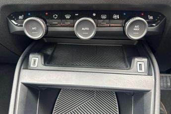 Citroen e-C4 50kWh C-Series Edition Auto 5dr (7.4kW Charger)