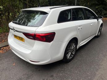 Toyota Avensis 2.0 D-4D Business Edition Touring Sports Euro 6 (s/s) 5dr