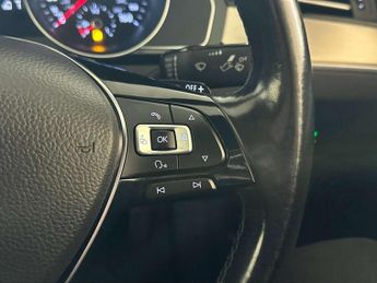 Volkswagen Passat 1.4 TSI GTE Saloon 4dr Petrol Plug-in Hybrid DSG Euro 6 (s/s) (2