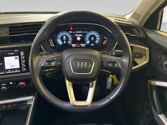 Audi Q3 1.5 TFSI CoD 35 Sport Sportback 5dr Petrol Manual Euro 6 (s/s) (