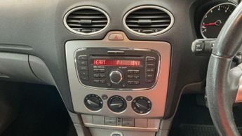 Ford Focus 1.6 Zetec 5dr