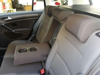 Volkswagen Golf 2.0 TDI SE Nav DSG Euro 6 (s/s) 5dr