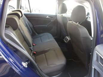 Volkswagen Golf 2.0 TDI SE Nav DSG Euro 6 (s/s) 5dr