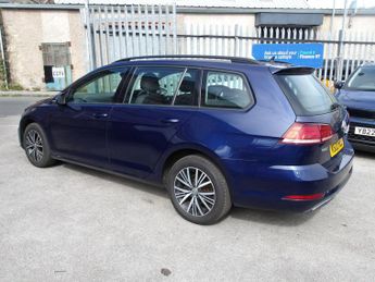 Volkswagen Golf 2.0 TDI SE Nav DSG Euro 6 (s/s) 5dr