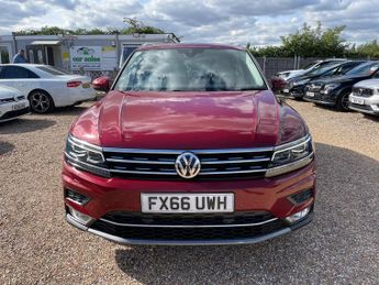 Volkswagen Tiguan 2.0 TDI BlueMotion Tech SEL DSG 4Motion Euro 6 (s/s) 5dr