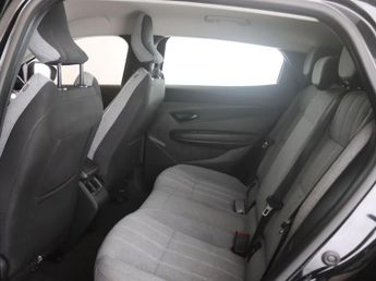 Renault Megane E-Tech 60kWh equilibre Auto 5dr (optimum charge)