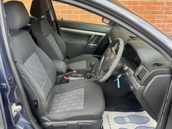 Vauxhall Vectra 1.8 VVT Life 5dr