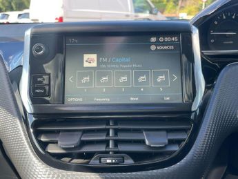 Peugeot 2008 1.2 PureTech Allure Premium EAT Euro 6 (s/s) 5dr