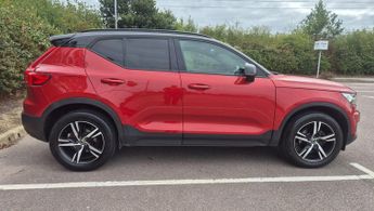 Volvo XC40 1.5 T3 R-Design Auto Euro 6 (s/s) 5dr