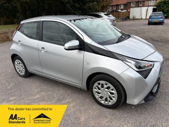 Toyota AYGO 1.0 VVT-i x-play Euro 6 5dr