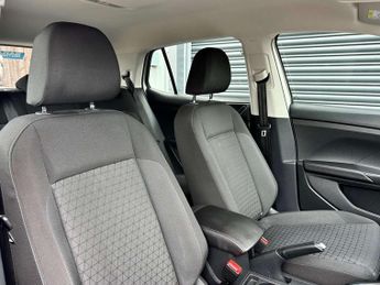 Volkswagen T-CROSS 1.0 T-Cross SE TSi Semi-Auto 5dr