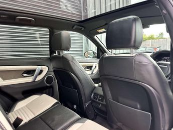 Land Rover Discovery Sport 2.0 Discovery Sport R-Dynamic SE D Auto 4WD 5dr