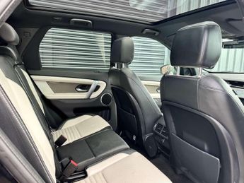 Land Rover Discovery Sport 2.0 Discovery Sport R-Dynamic SE D Auto 4WD 5dr