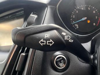 Ford Focus 1.6 Titanium Powershift Euro 6 5dr