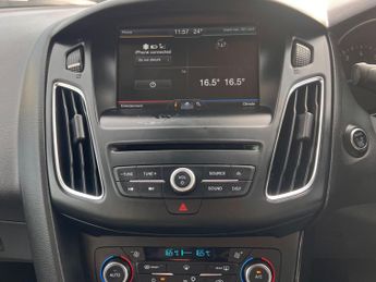 Ford Focus 1.6 Titanium Powershift Euro 6 5dr