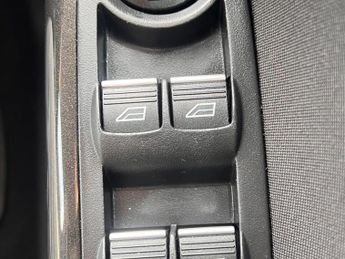 Ford Focus 1.6 Titanium Powershift Euro 6 5dr