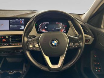 BMW 1 Series 1.5 118i SE (LCP) Hatchback 5dr Petrol Manual Euro 6 (s/s) (136 
