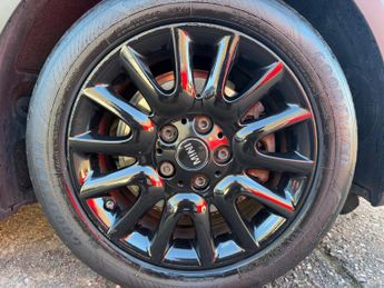 MINI Hatch 1.5 Cooper Hatchback 5dr Petrol Auto Euro 6 (s/s) (136 ps)