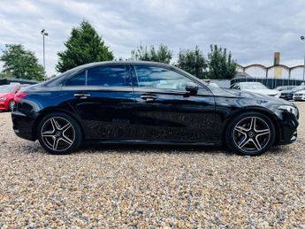 Mercedes-Benz A Class 1.3 A180 AMG Line Edition (Premium) 7G-DCT Euro 6 (s/s) 4dr