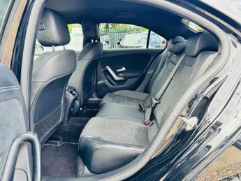 Mercedes-Benz A Class 1.3 A180 AMG Line Edition (Premium) 7G-DCT Euro 6 (s/s) 4dr