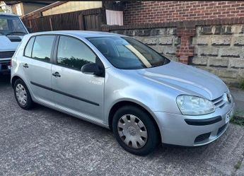 Volkswagen Golf 1.6 FSI S 5dr