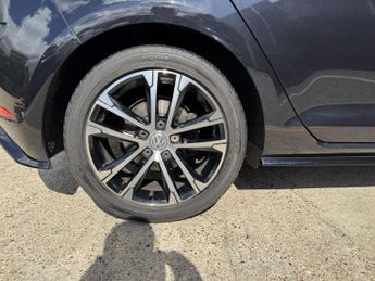 Volkswagen Golf 1.5 TSI EVO R-Line DSG Euro 6 (s/s) 5dr