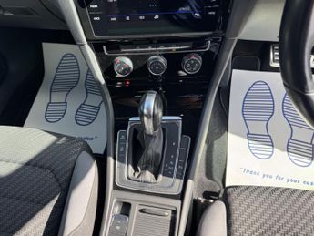 Volkswagen Golf 1.5 TSI EVO R-Line DSG Euro 6 (s/s) 5dr