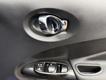 Nissan Juke 1.6 Tekna XTRON Euro 6 5dr