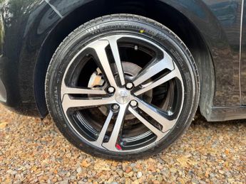 Peugeot 208 1.2 PureTech GT Line EAT Euro 6 (s/s) 5dr