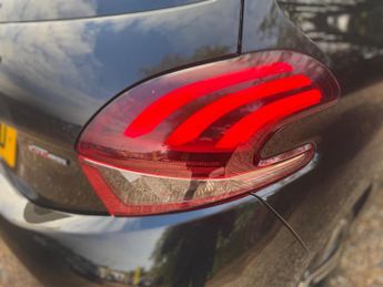 Peugeot 208 1.2 PureTech GT Line EAT Euro 6 (s/s) 5dr