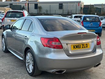 Suzuki Kizashi 2.4 16V Sport CVT 4WD Euro 5 4dr