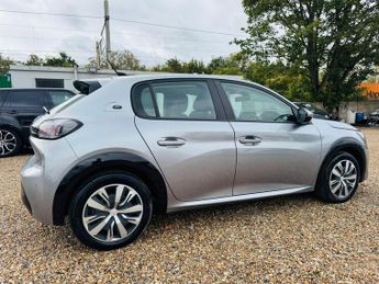 Peugeot E-208 50kWh Allure Hatchback 5dr Electric Auto (136 ps)