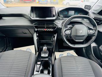 Peugeot E-208 50kWh Allure Hatchback 5dr Electric Auto (136 ps)