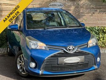 Toyota Yaris 1.33 Dual VVT-i Icon Hatchback 5dr Petrol Multidrive S Euro 5 Eu