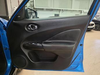 Nissan Juke 1.6 Tekna XTRON Euro 6 5dr