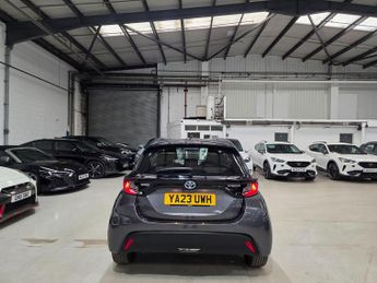 Toyota Yaris 1.5 VVT-h Icon E-CVT Euro 6 (s/s) 5dr
