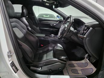Volvo S90 2.0h T8 Twin Engine 10.4kWh R-Design Pro Auto AWD Euro 6 (s/s) 4