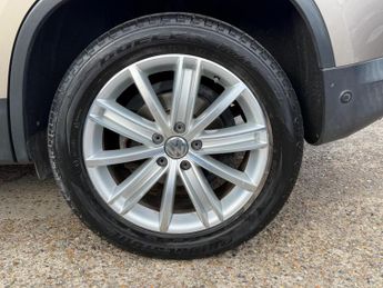 Volkswagen Tiguan 2.0 TDI BlueMotion Tech Match Edition DSG 4WD Euro 6 (s/s) 5dr