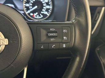 Nissan Qashqai 1.3 DIG-T MHEV Acenta Premium SUV 5dr Petrol Hybrid Manual Euro 