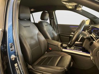 Mercedes-Benz GLA 1.3 GLA250e 15.6kWh Exclusive Edition (Premium) SUV 5dr Petrol P