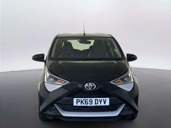 Toyota AYGO 1.0 VVT-i x-play Hatchback 5dr Petrol x-shift Euro 6 (71 ps)