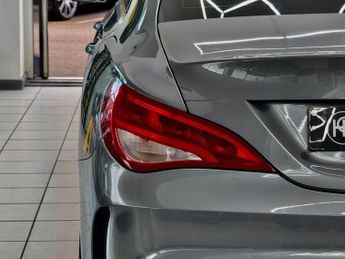 Mercedes-Benz CLA 1.6 CLA180 AMG Line Edition Coupe 7G-DCT Euro 6 (s/s) 4dr