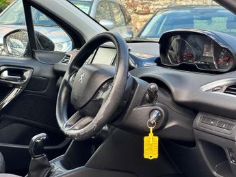 Peugeot 208 1.0 VTi Active Euro 5 5dr