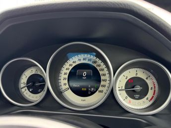 Mercedes-Benz E Class 2.1 E220 BlueTEC SE G-Tronic+ Euro 6 (s/s) 4dr