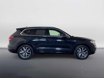 Volkswagen Touareg 3.0 TDI V6 R-Line SUV 5dr Diesel Tiptronic 4Motion Euro 6 (s/s) 