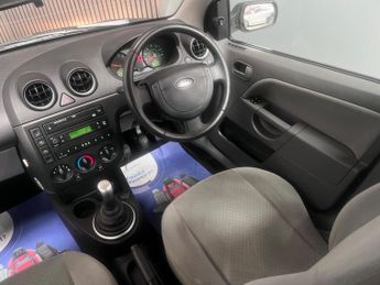 Ford Fiesta 1.4 Ghia 5dr