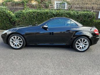 Mercedes-Benz SLK 3.5 SLK350 Convertible 2dr Petrol 7G-Tronic (242 g/km, 272 bhp)