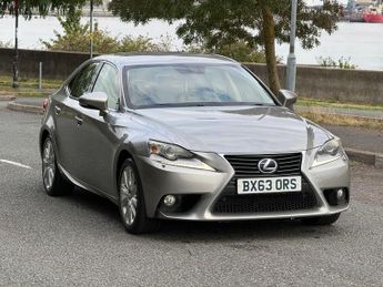 Lexus IS 2.5 300h Luxury E-CVT Euro 5 (s/s) 4dr
