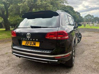 Volkswagen Touareg 3.0 TDI V6 BlueMotion Tech R-Line Tiptronic 4WD Euro 6 (s/s) 5dr