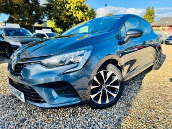 Renault Clio 1.6 E-TECH Iconic Auto Euro 6 (s/s) 5dr